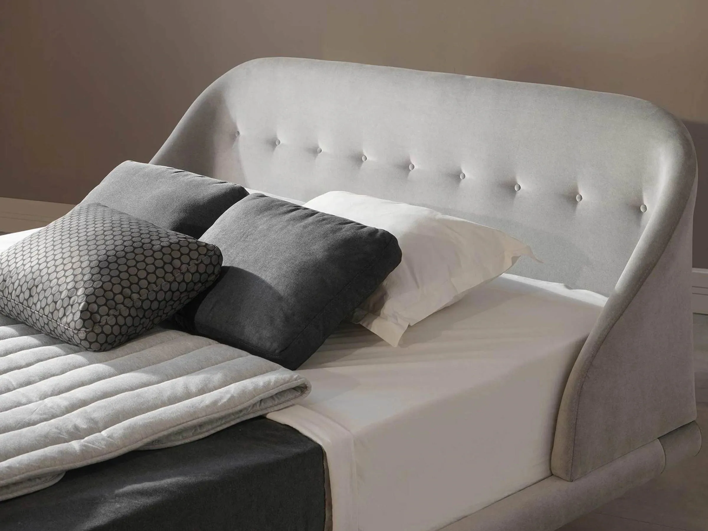 Colo Bed - Wooden