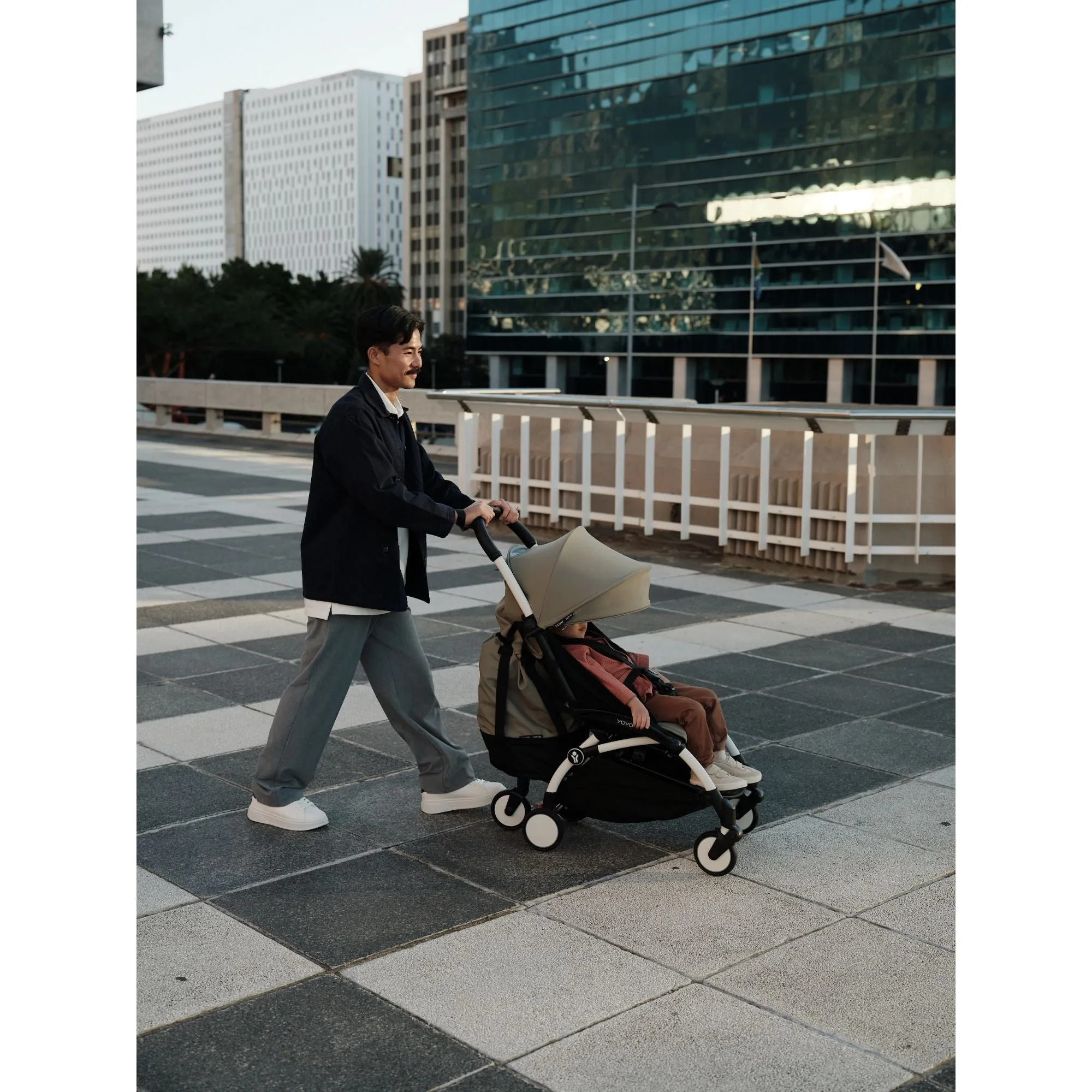 Stokke YOYO³ 6  Baby Stroller Set - Black Frame with Taupe 6  Color Pack